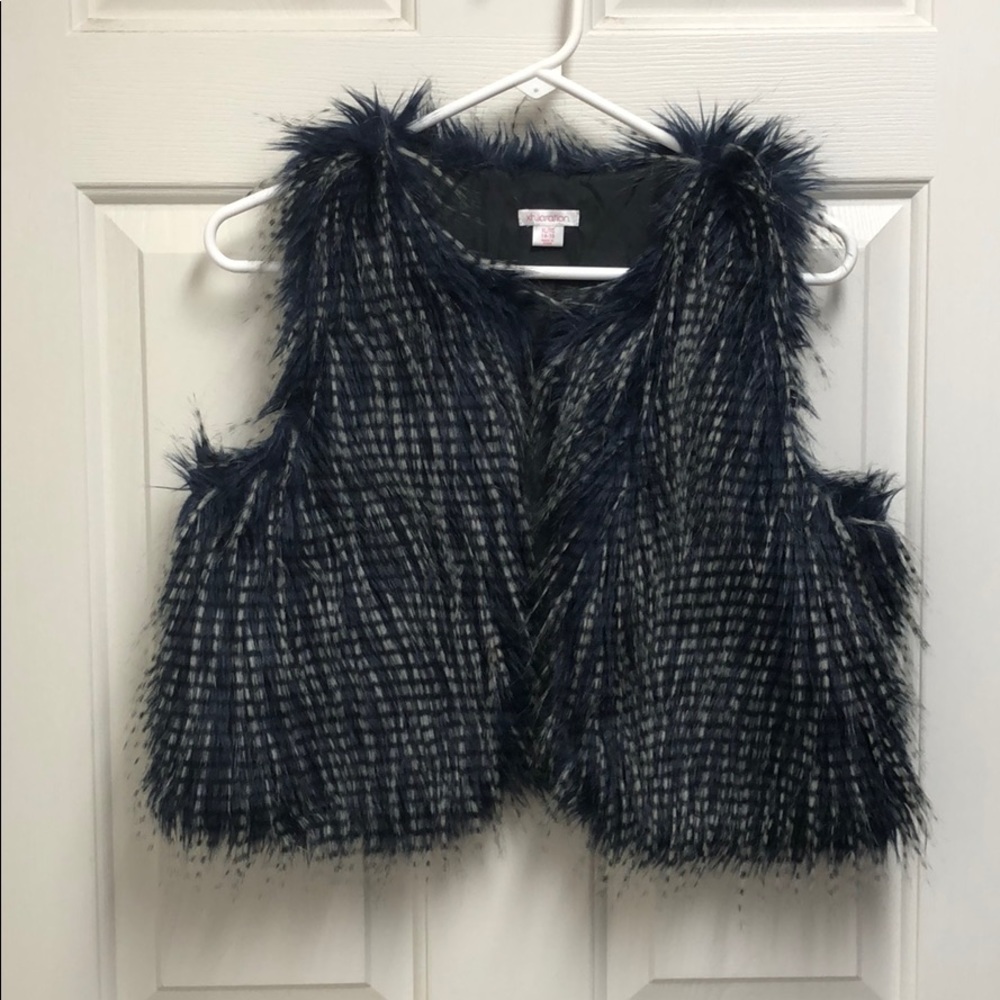 Girl’s vest